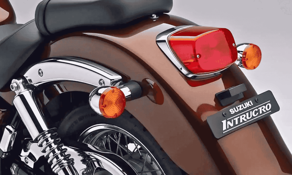Suzuki Intruder 2026: potencia cruiser y lanzamiento confirmado